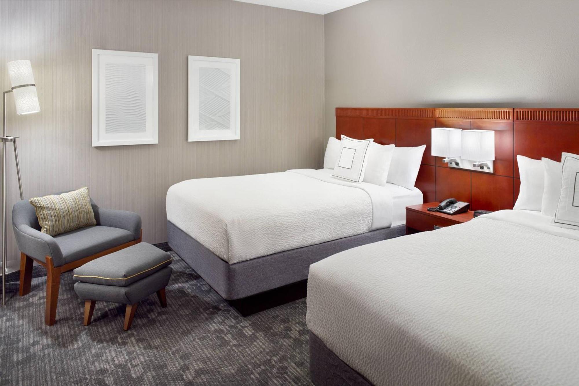 Courtyard Charlotte Southpark Hotel Exterior foto